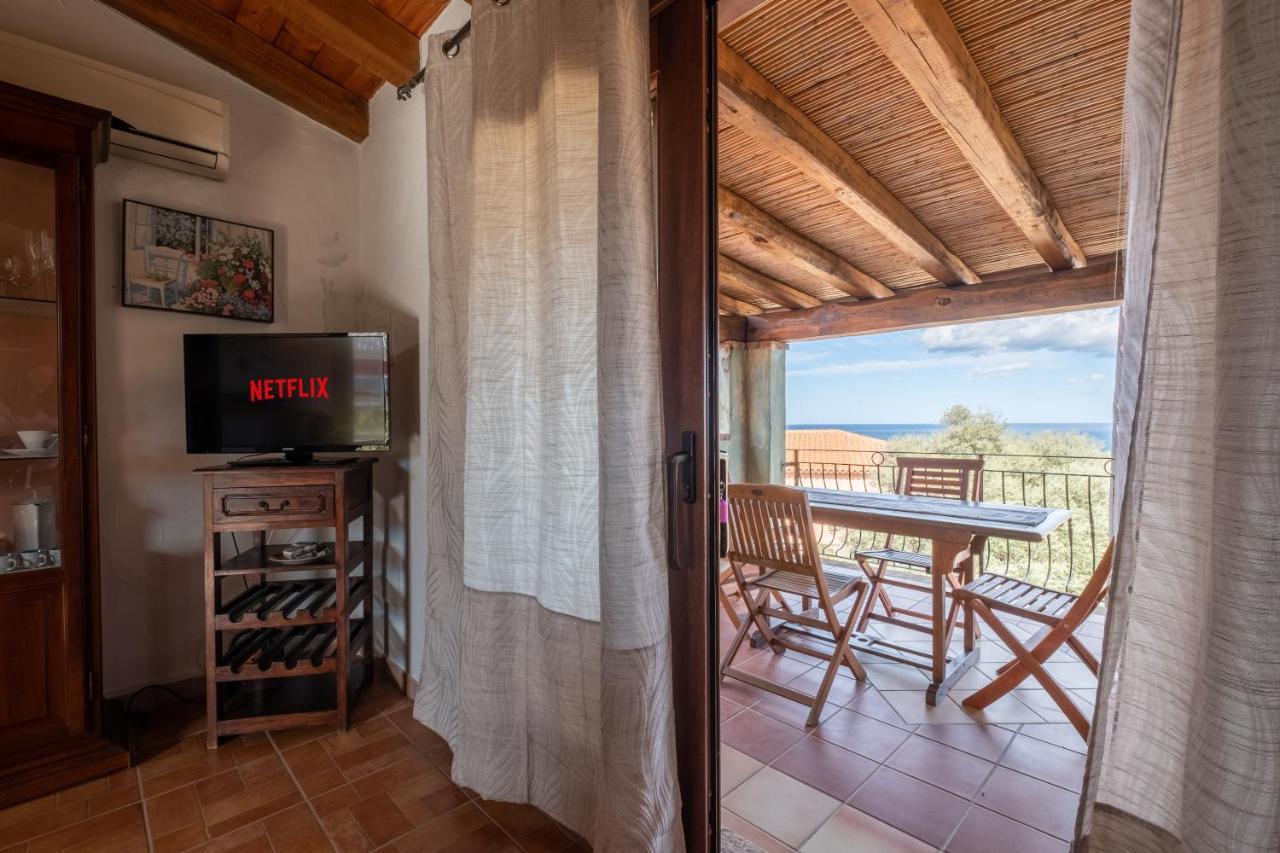 Casabellavista Apartment Budoni Bagian luar foto