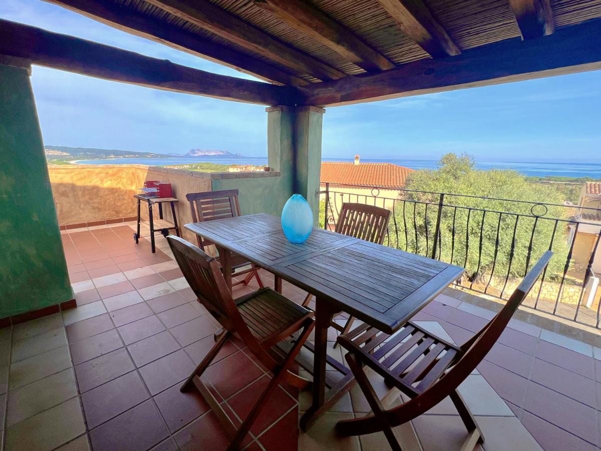 Casabellavista Apartment Budoni Bagian luar foto