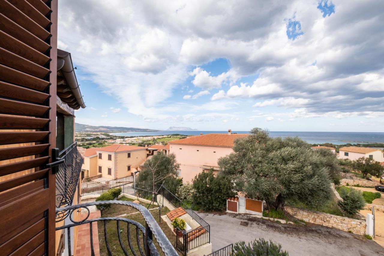 Casabellavista Apartment Budoni Bagian luar foto